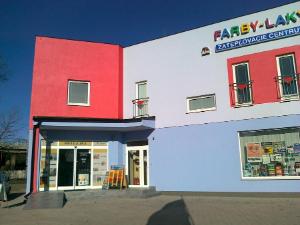 Farby-laky Zvolen - Lonas - budova predajne 2